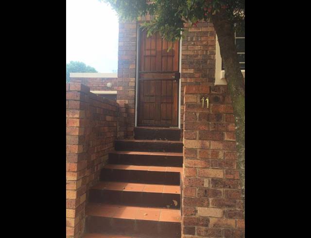 2 BEDROOM PROPERTY TO RENT IN WILGEHEUWEL